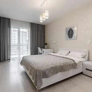 https://magic-apartaments.hotelslviv.net